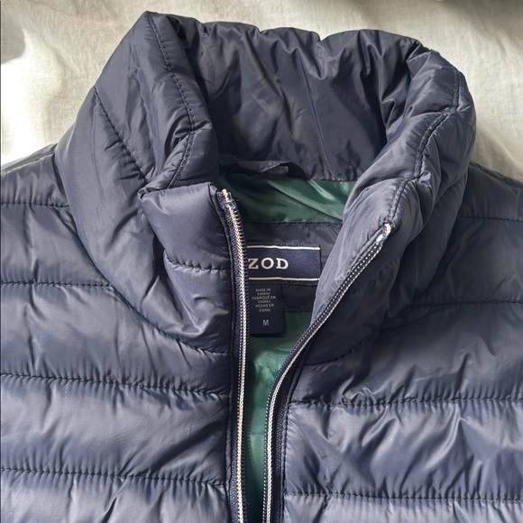 Izod Navy Quilted Puffer Vest with Green Trim - Picture 2 of 8